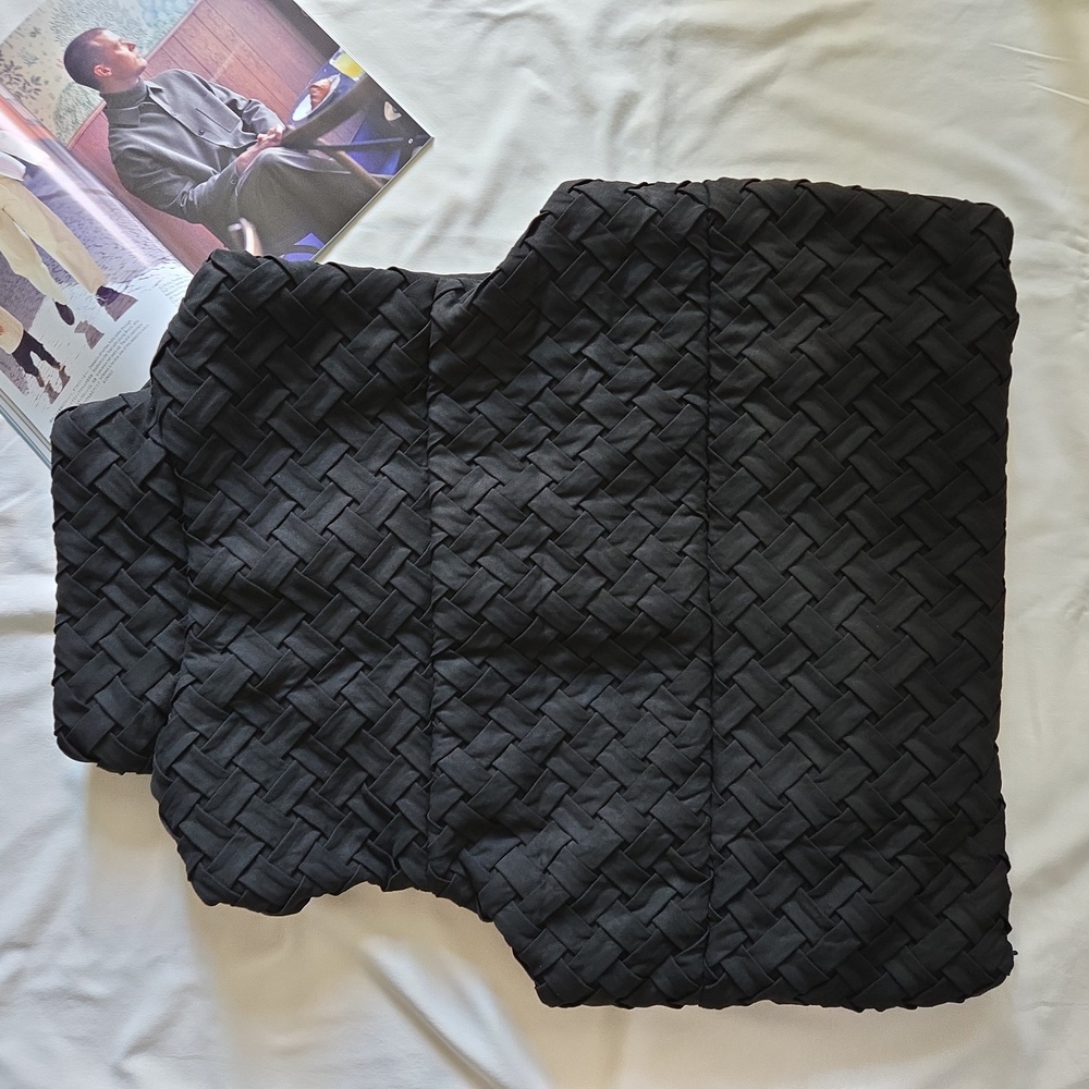 Textured Light Padded Vest - Picture 6 of 6